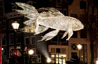 Amsterdam Light Festival rondvaart 2025-2026 – vaar langs alle lichtkunstwerken met LOVERS Canal Cruises